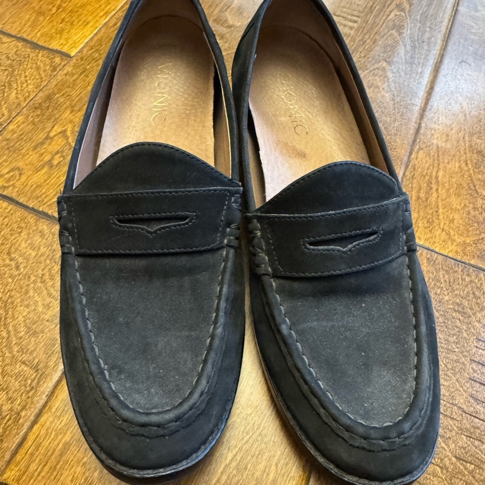 Vionic Black Suede Loafers Slip-On Comfort 7.5
